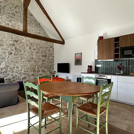 Hébergement de vacances Logis Du Pressoir Suzanne *