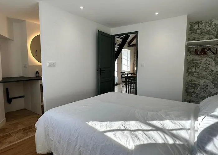 度假居 Logis Du Pressoir Suzanne Sainte-Suzanne (Mayenne)